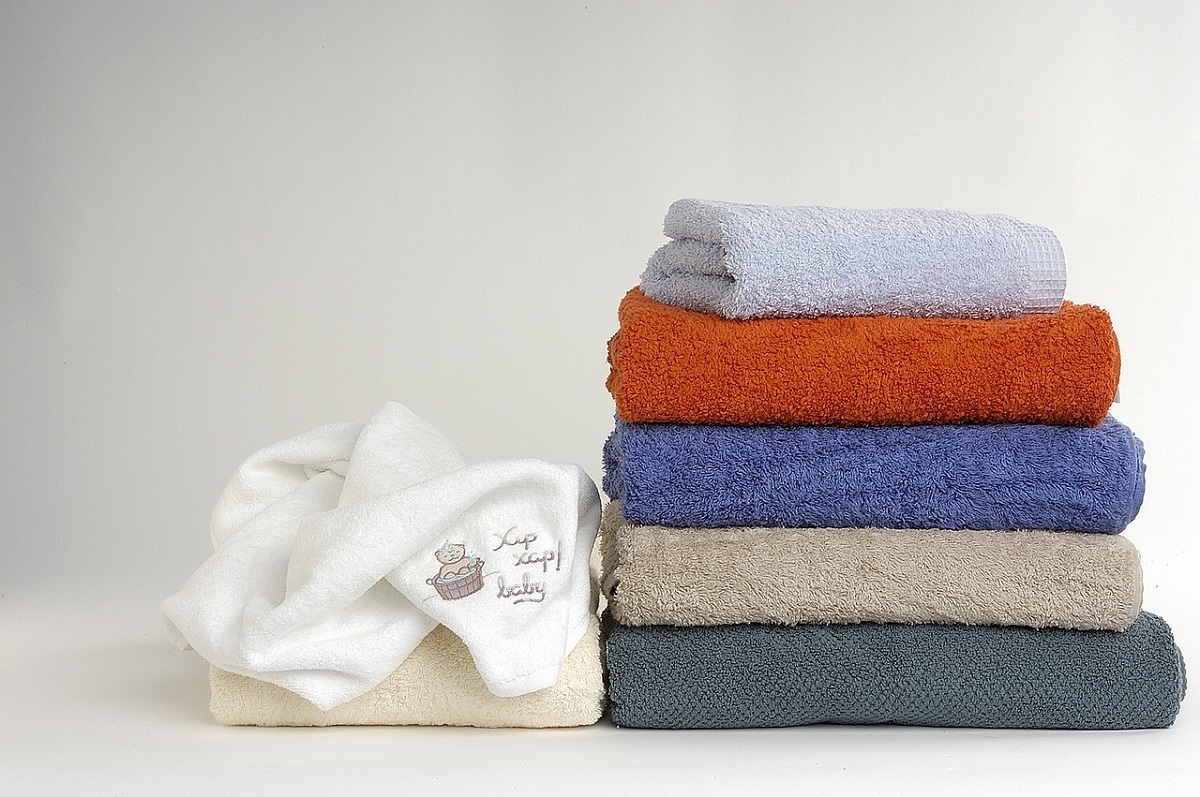 how-to-restore-freshness-in-your-smelly-towels-bro4u-blog