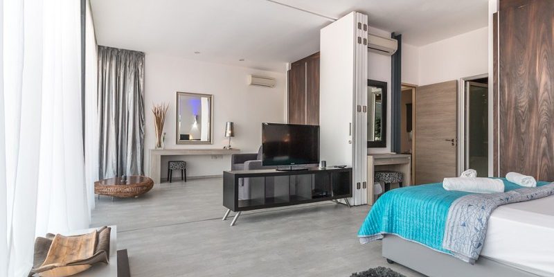 Make The Best Use Of Carpenter Services For Renovating The WoodWork In Your Bedroom